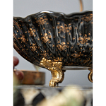 Блюдо черного цвета из фрафора на бронзовых ножках Eden Garden porcelain and bronze варинант исполнения - 5 | Loft Concept в Липецке