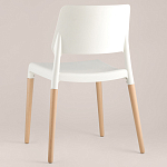 Пластиковый стул на ножках из массива бука Ferret White варинант исполнения - 5 | Loft Concept в Липецке