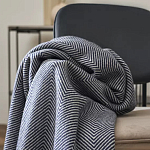 Плед из шерсти мериноса темно-синего цвета 130×180 см Indigo Waves варинант исполнения - 6 | Loft Concept в Липецке