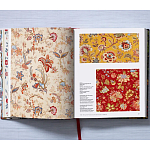 Подарочная  Книга для дизайнеров The Book of Printed Fabrics. 16th - today XXL варинант исполнения - 7 | Loft Concept в Липецке