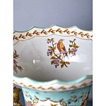 Ваза из голубого фарфора с рисунком птиц и цветов и декоративными элементами Blue Garden варинант исполнения - 8 | Loft Concept в Липецке