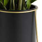 Кашпо из металла и латуни Elegance Elevated Planters черное варинант исполнения - 4 | Loft Concept в Липецке