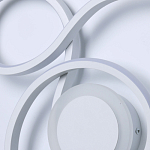 Бра белого цвета с изогнутыми световыми линиями и круглым основанием Luke Lampco Tracer Lamp варинант исполнения - 5 | Loft Concept в Липецке