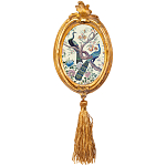 Картина с изображением павлинов в саду в овальной позолоченной раме с кисточкой Chinoiserie Imperial Garden Peacocks on a Tree Poster варинант исполнения - 1 | Loft Concept в Липецке