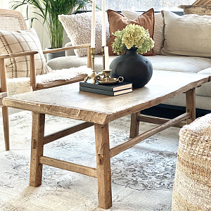 Кофейный стол с живым краем Reena Coffee Table