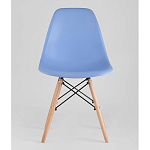Пластиковый стул на ножках из массива бука Eames Blue варинант исполнения - 4 | Loft Concept в Липецке