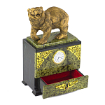 Часы настольные с декором в виде медведя и выдвижным ящиком из натурального камня Змеевик Bear Stone Clock варинант исполнения - 3 | Loft Concept в Липецке