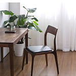 Стул деревянный с мягким сиденьем из черной натуральной кожи Moon Walnut Furniture варинант исполнения - 2 | Loft Concept в Липецке