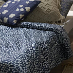 Постельное белье темно-синего цвета с рисунком Blossom Essence Sophie варинант исполнения - 8 | Loft Concept в Липецке