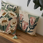 Подушка с цветочным принтом Blooming Elegance Lily варинант исполнения - 7 | Loft Concept в Липецке