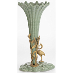 Ваза зеленая фарфоровая с волнистым краем с бронзовой фигуркой журавля Eden Garden  варинант исполнения - 3 | Loft Concept в Липецке
