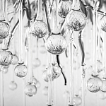 Люстра подвесная с прозрачными стеклянными подвесками в форме капель Диаметр 80 см Droplet Chandelier варинант исполнения - 9 | Loft Concept в Липецке