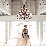 Люстра бронзового цвета с бежевыми абажурами из органзы в классическом стиле Hinkley варинант исполнения - 3 | Loft Concept в Липецке