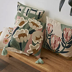 Подушка с цветочным принтом и кисточками Blooming Elegance Daisy варинант исполнения - 8 | Loft Concept в Липецке