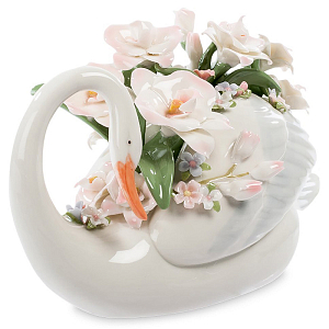 Статуэтка фарфоровая Лебедь с цветами Charming Statuette