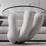 Дизайнерский журнальный стол с круглой прозрачной столешницей на белом фигурном основании Luqak варинант исполнения - 3 | Loft Concept в Липецке