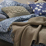 Постельное белье темно-синего цвета с рисунком Blossom Essence Sophie варинант исполнения - 5 | Loft Concept в Липецке