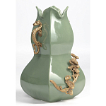 Ваза зеленого цвета из фарфора с бронзовыми ручками в виде драконов и рельефным цветочным декором Eden Garden porcelain and bronze варинант исполнения - 1 | Loft Concept в Липецке