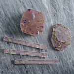 Шкатулка из эпоксидной смолы с цветами розовая Epoxy Resin Square Box Pink варинант исполнения - 4 | Loft Concept в Липецке