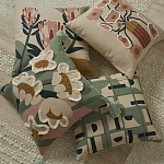 Подушка с цветочным принтом Blooming Elegance Rose варинант исполнения - 6 | Loft Concept в Липецке