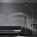Торшер с изогнутой черной металлической стойкой и цилиндрическим плафоном Davide Groppi варинант исполнения - 6 | Loft Concept в Липецке