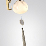 Бра с шарообразным плафоном из белого стекла с подвеской из камня Agatelle варинант исполнения - 5 | Loft Concept в Липецке