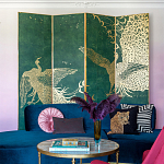 Обои ручная роспись в стиле Арт-деко Whistler Peacocks Original colourway on green painted silk варинант исполнения - 1 | Loft Concept в Липецке