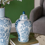 Ваза с крышкой и голубым цветочным рисунком на белом фоне Blue & White Ornament варинант исполнения - 4 | Loft Concept в Липецке