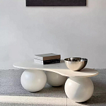 Дизайнерский журнальный стол с изогнутой столешницей на круглых ножках Rigilyr варинант исполнения - 1 | Loft Concept в Липецке