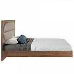 Кровать двуспальная с высоким изголовьем из дерева и подушек из экокожи Modern Look варинант исполнения - 2 | Loft Concept в Липецке