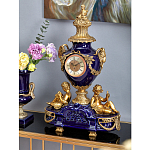 Часы настольные из темно-синего фарфора с бронзовыми фигурками и декоративными элементами Eden Garden варинант исполнения - 4 | Loft Concept в Липецке