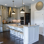 Подвесной светильник с круглым белым плафоном в индустриальном стиле Feiss варинант исполнения - 7 | Loft Concept в Липецке