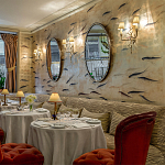 Обои ручная роспись Fishes Blue Pearl on Tarnished Silver gilded silk with pearlescent antiquing варинант исполнения - 7 | Loft Concept в Липецке