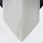 Бра черного цвета металлическое с вертикальным плафоном из алебстра Alora варинант исполнения - 3 | Loft Concept в Липецке