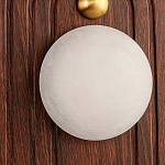 Настенный светильник с деревянным резным основанием Wood Wall Lamp варинант исполнения - 2 | Loft Concept в Липецке