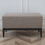 Банкетка из массива бука с бежевой обивкой из рогожки на 4-х ножках черного цвета Fjord варинант исполнения - 1 | Loft Concept в Липецке