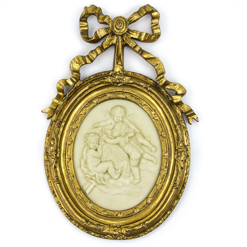 Аксессуар на стену Cameo with Putti Золотой Молочный Аксессуар на стену Cameo with Putti Золотой Молочный в Липецке | Loft Concept