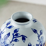 Ваза с бело-синей росписью и изображением цветов Blue & White Ornament варинант исполнения - 3 | Loft Concept в Липецке