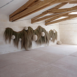 Большая дизайнерская Инсталляция из соломы RAFFIA Installation  варинант исполнения - 6 | Loft Concept в Липецке