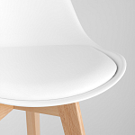 Стул с основой из пластика и мягким сиденьем Arvika White варинант исполнения - 7 | Loft Concept в Липецке