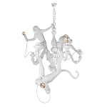 Люстра с тремя фигурами обезьян с лампочками в руках белого цвета Hanging Monkey варинант исполнения - 1 | Loft Concept в Липецке