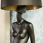 Лампа MANNEQUIN LAMP с абажуром модельный позинг варинант исполнения - 4 | Loft Concept в Липецке