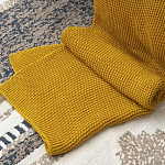 Плед из хлопка жемчужной вязки горчичного цвета Waffle Comfort варинант исполнения - 6 | Loft Concept в Липецке