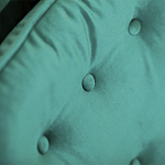 Кресло с мягкой обивкой из велюра на 4-х ножках из массива березы Scarlett Armchair green варинант исполнения - 4 | Loft Concept в Липецке