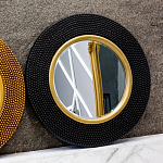 Зеркало в черной фактурной раме с золотым кантом Summon the Light варинант исполнения - 7 | Loft Concept в Липецке