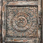 Индийский шкаф с орнаментом резьба из дерева Indian Antique Furniture  варинант исполнения - 1 | Loft Concept в Липецке