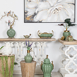 Кувшин зеленого цвета из фарфора с бронзовой крышкой и изогнутой ручкой Eden Garden porcelain and bronze варинант исполнения - 3 | Loft Concept в Липецке