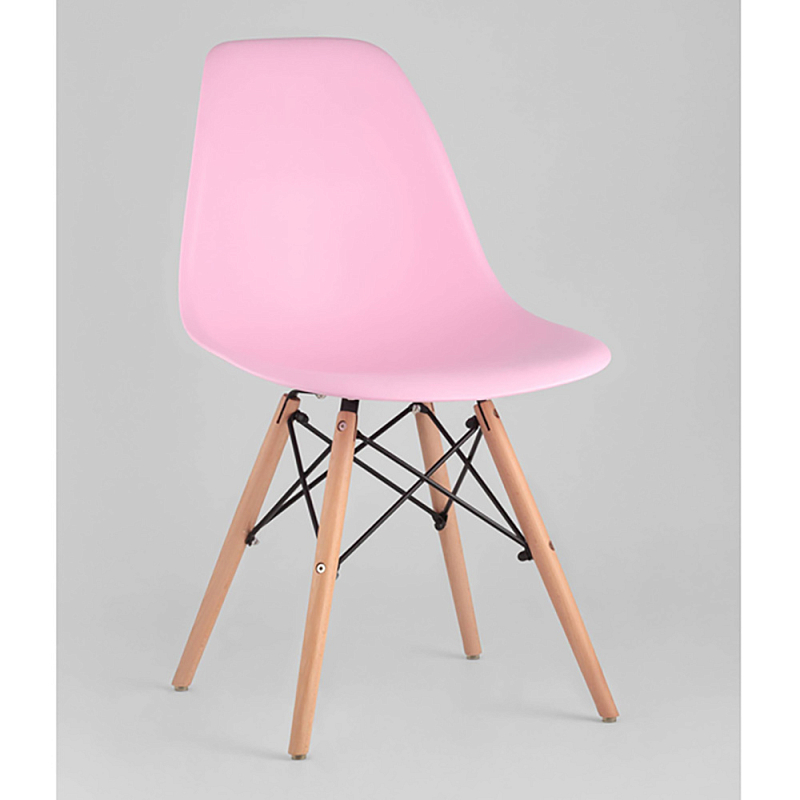 Пластиковый стул на ножках из массива бука Eames Pink Розовый Древесина в Липецке | Loft Concept 
