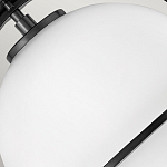 Потолочный светильник с плафоном в форме белого матового шара Hinkley варинант исполнения - 6 | Loft Concept в Липецке