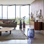 Фигурный приставной столик бордового цвета  AMORPHOUS варинант исполнения - 6 | Loft Concept в Липецке